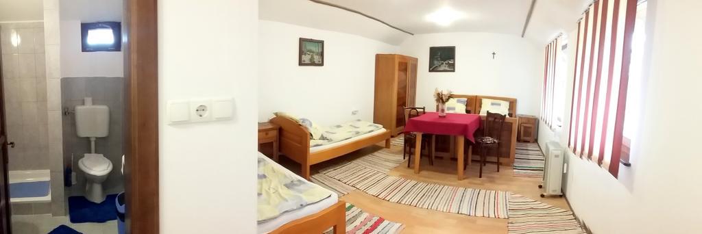 Zárug Vendégház Lăzarea Extérieur photo
